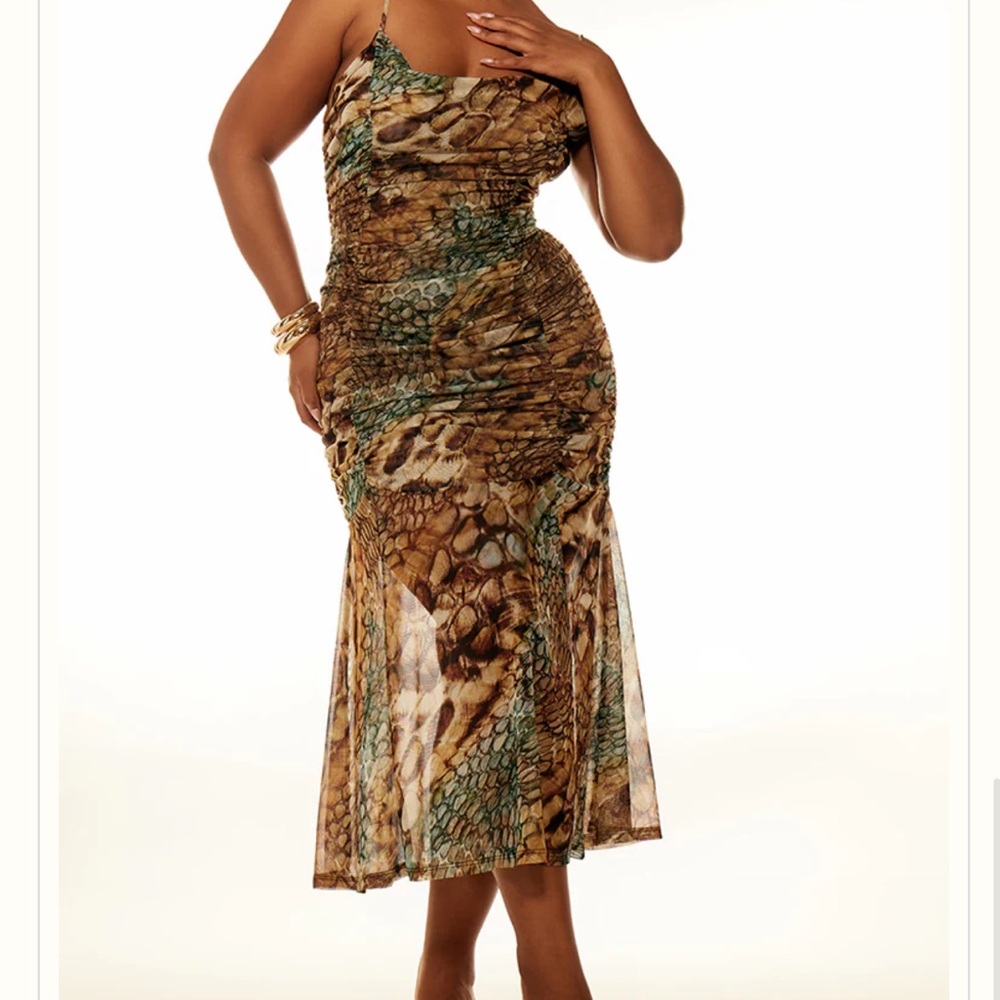 PrettyLittleThing Snake Print Midi Dress